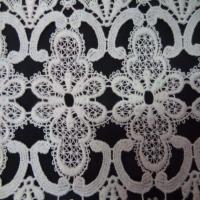 Macrame blanc motifs fleurs en 22cm de large0