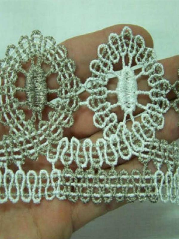 Macrame blanc taupe en 8cm de large