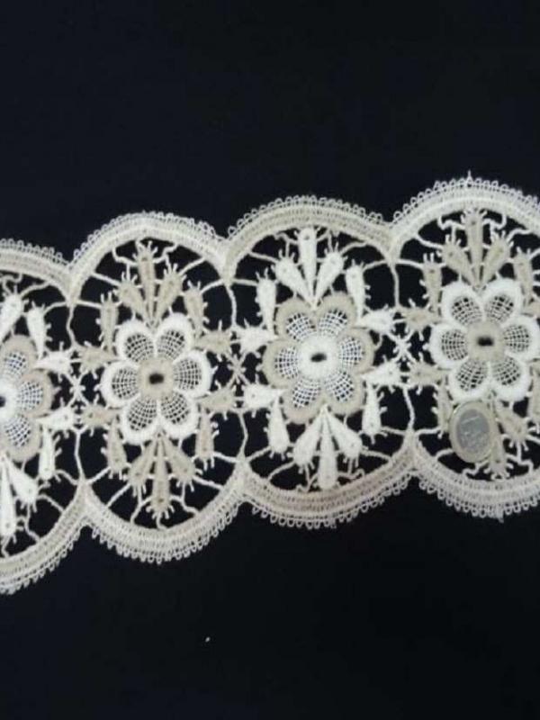 Macrame en 13cm de large beige blanc casse1
