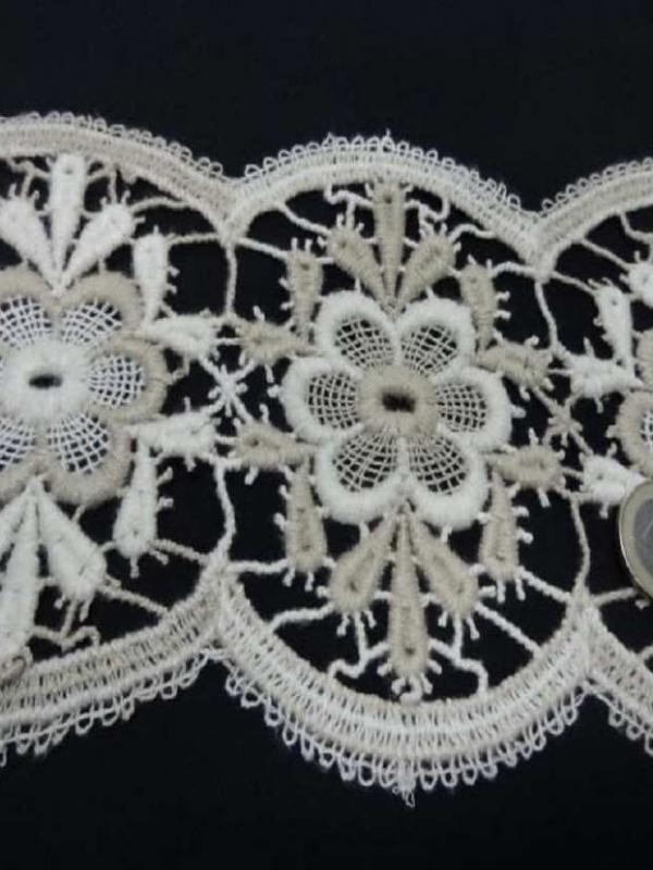 Macrame en 13cm de large beige blanc casse1
