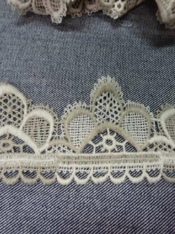 Macrame en 6 5cm de large beige blanc casse