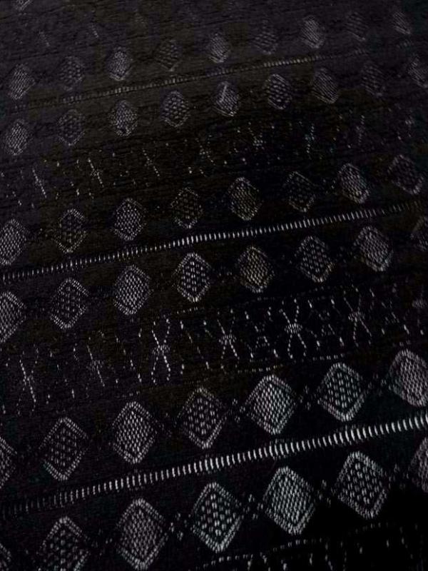 Maille lycra noire façonné dentelle