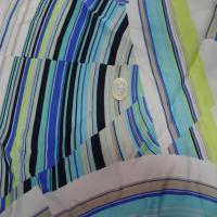 Microfibre blanche imprime ton anis bleu et noir4
