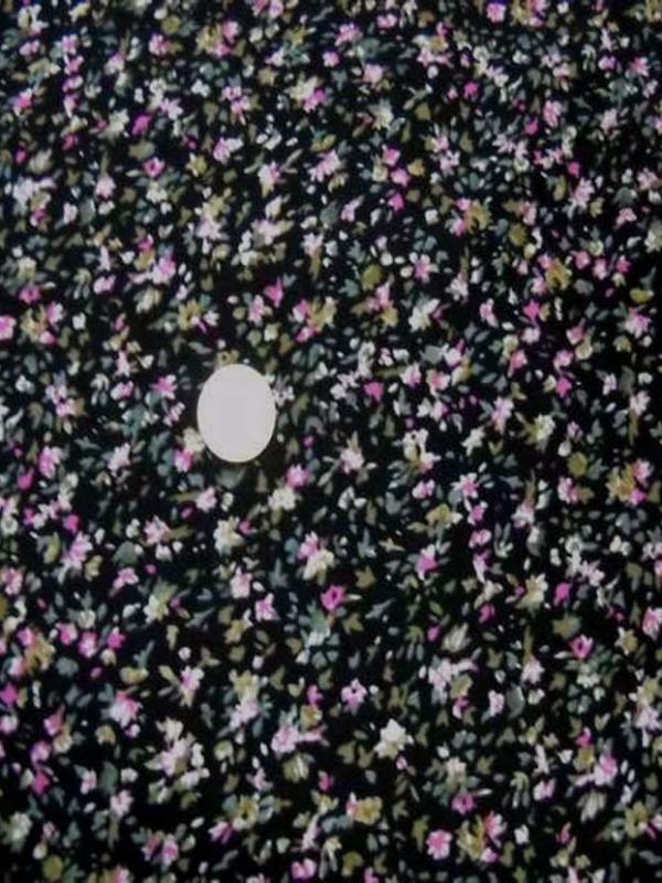 Microfibre noire imprime petite fleurs0