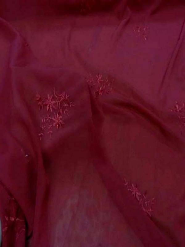 Mousseline brode fleurs ton bordeaux