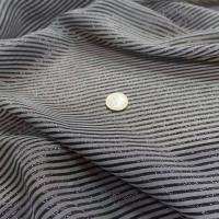 Mousseline de soie grise a rayures lurex noire0