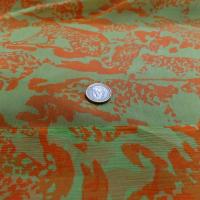 Mousseline de soie imprime vert anis et orange6