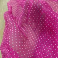 tissu Mousseline de soie rose fuchsia a pois blanc en ligne