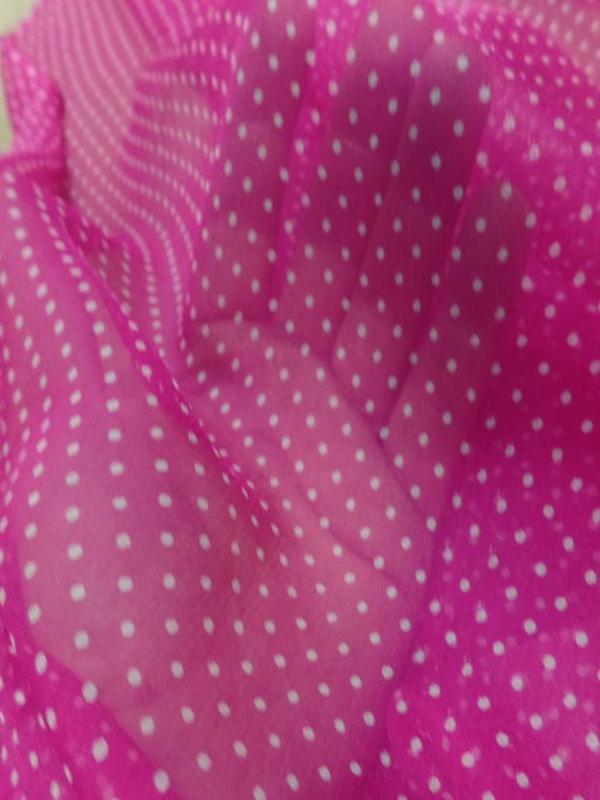 Mousseline de soie rose fuchsia a pois blanc