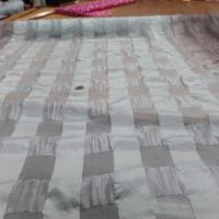 Mousseline de soie vert d eau faconne carreaux9