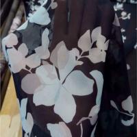 Mousseline imprime fleurs ton bleu tres fonce0