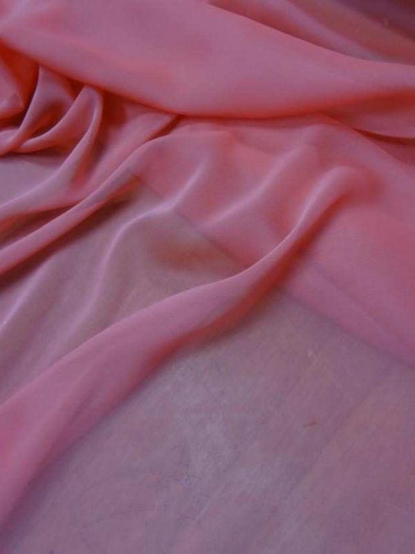 Mousseline polyester ton rose