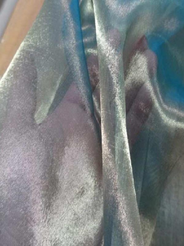Organza acetate soie changeant turquoise dore