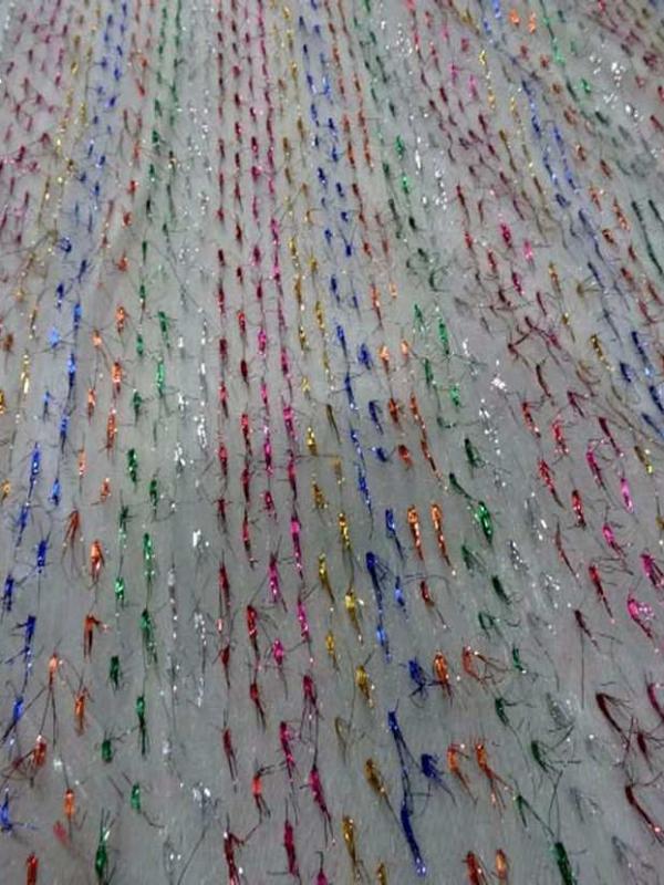 Organza blanc faconne fil lurex 9