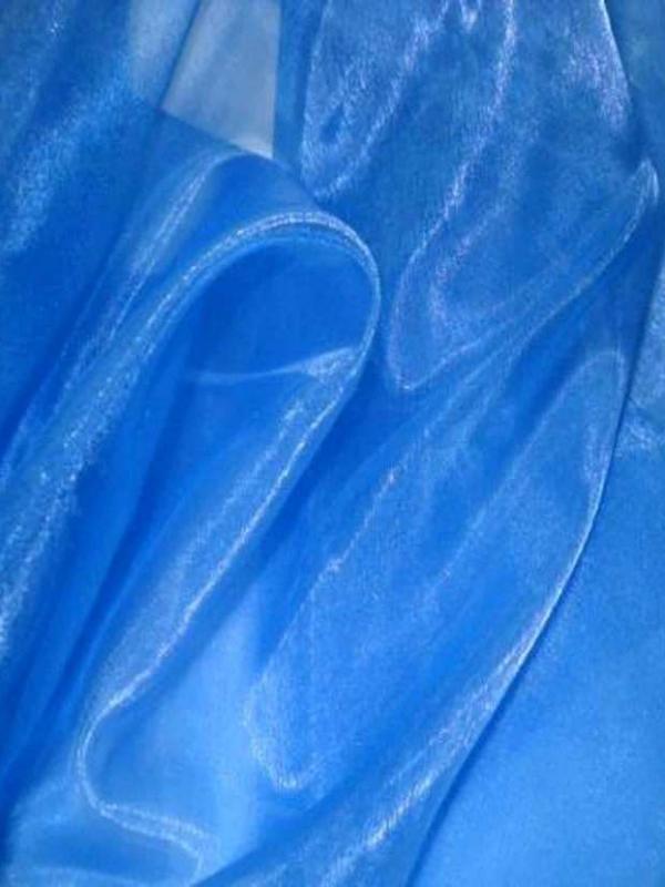 Organza bleu en 1 35m de large