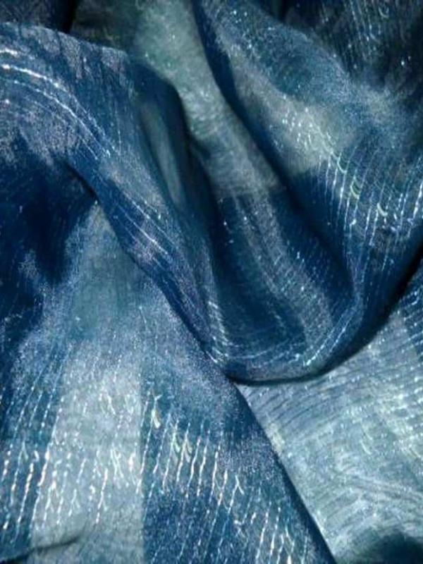 Organza bleu fils lurex assortis en 1 45m de large