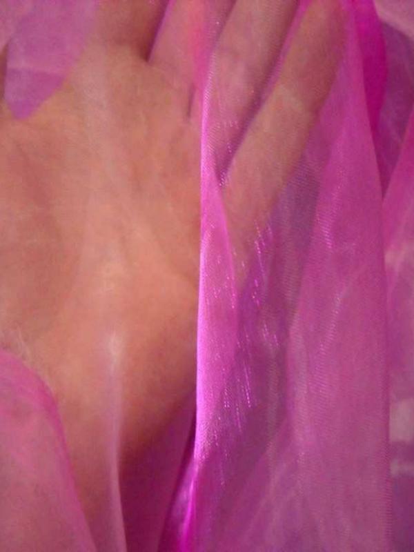 Organza changeant rose reflets blanc en 1 5m de large
