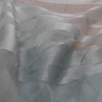 vente de tissu Organza de soie façonné bandes ton bleu clair pas cher