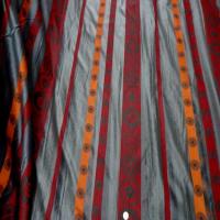 Organza gris a bandes orange rouge en 3m de large 9