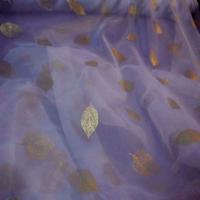 Organza mauve imprime feuille dore0