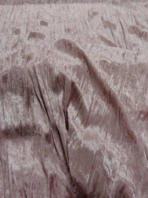 Panne de velours plisse ton rose glace