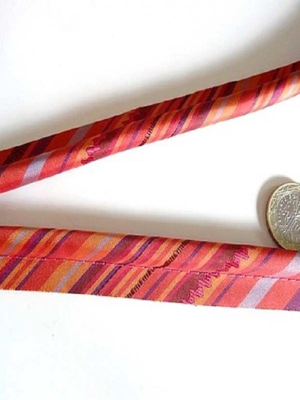 Passepoil satine ton fuchsia et orange