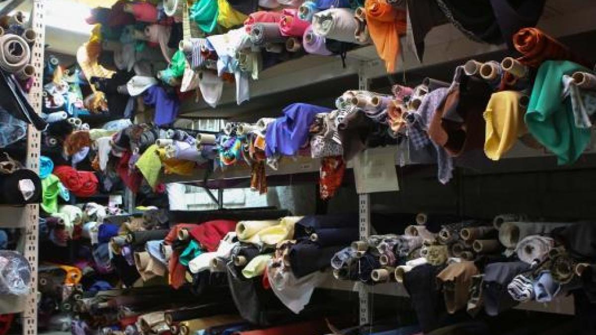 Photos de textiles et tissus pas cher la caverne aux mille tissus sur marseille