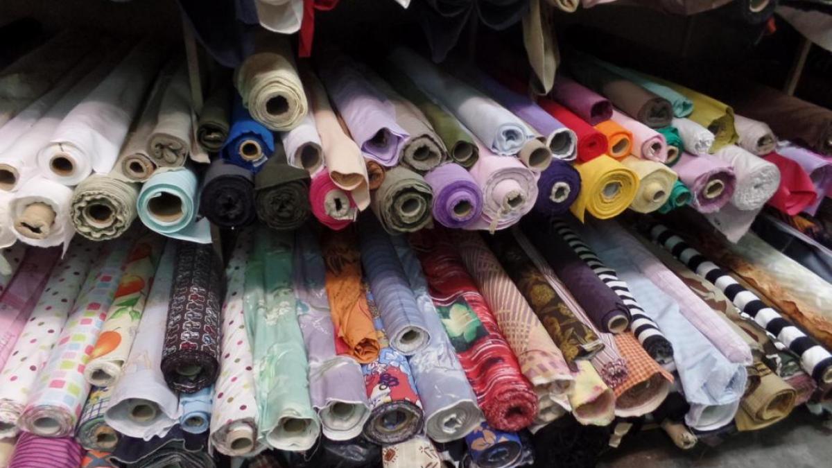 Photos des tissus en coton pas cher a la caverne aux 1001 tissus sur marseille