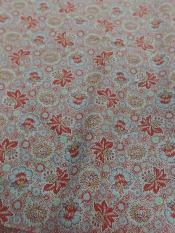 Popeline coton blanc casse imprime petite fleurs ton rouge2