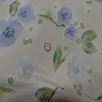 Popeline coton lycra beige imprime fleurs bleu9
