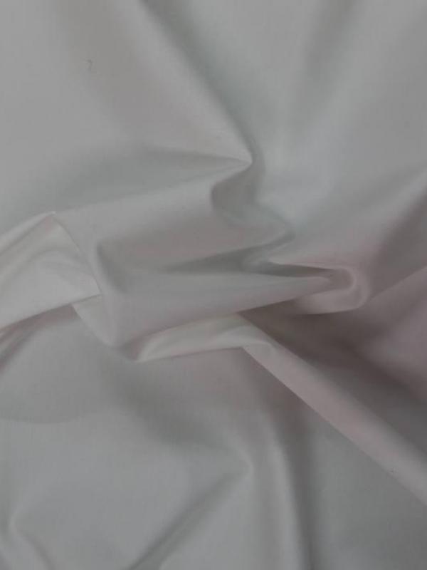 Popeline coton lycra blanche en 1 25m de large
