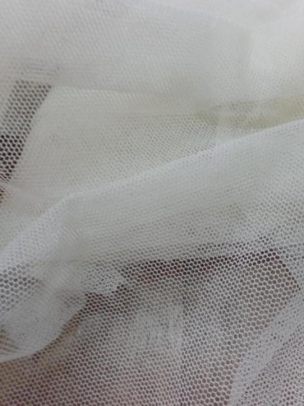 vente de tissu Résille en coton blanc cassé