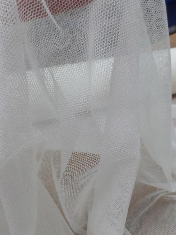 vente de tissu Résille en coton blanc cassé