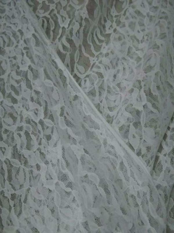 Resille faconne dentelle blanche
