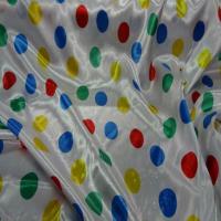 Satin blanc a pois vert bleu jaune rouge