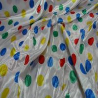 Satin blanc a pois vert bleu jaune rouge6