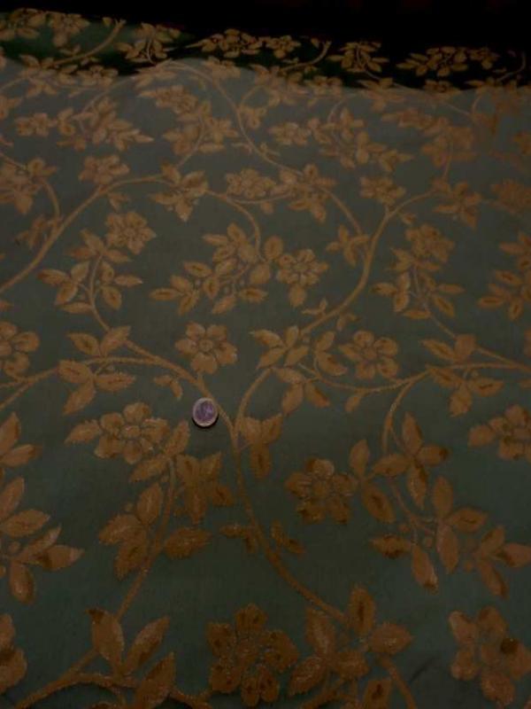 Satin d ameublement jacquard kaki dore