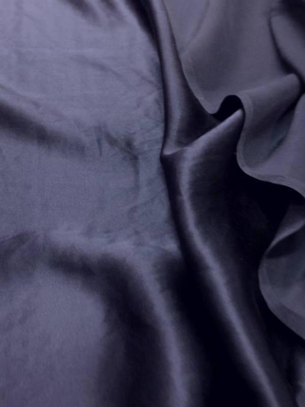 Tissu satin de soie bleu nuit en 1 37 m de large