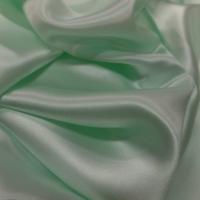 Satin de soie vert clair reflets blanc 3m