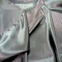 Satin gris metal en polyester