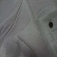 Satin lycra blanc casse double face faconne serpent5
