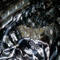 Satin lycra motifs cachemire ton gris noir9