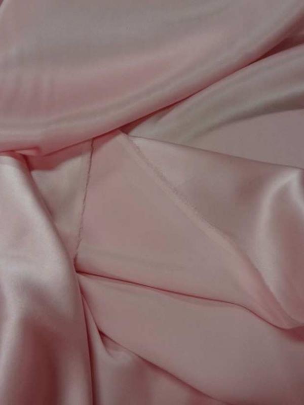Satin lycra rose