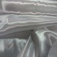 Satin polyester blanc