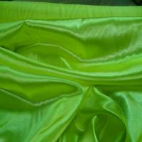 Satin polyester vert anis en 1 50m de large7