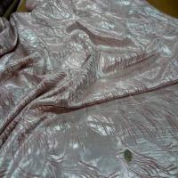 Satin viscose aspect devore vieux rose blanc metallise1