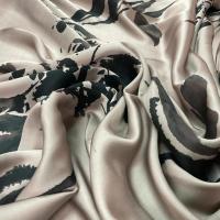 Satin viscose taupe imprimé noir