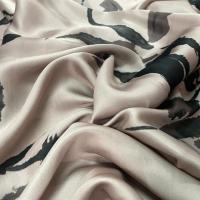 Satin viscose taupe imprimé noir