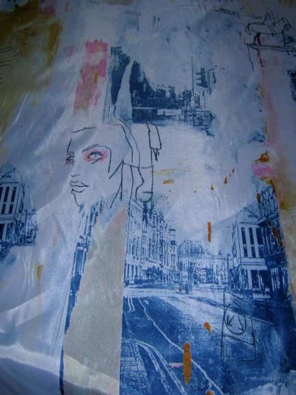 Satine imprime blanc bleu