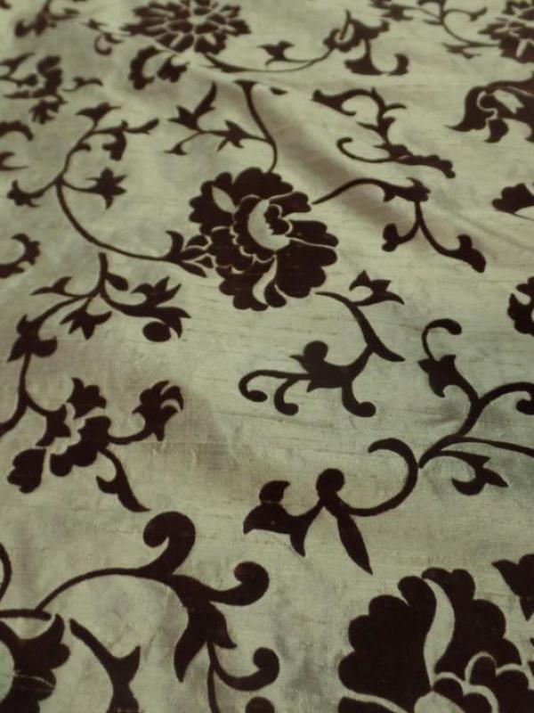 tissu Soie sauvage beige doré a motifs dévoré aspect velours marron